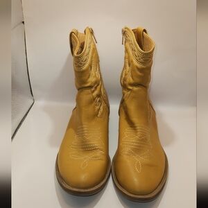 Cowboy Coconuts By Matisse Tan Cowboy Boots Size 8.5